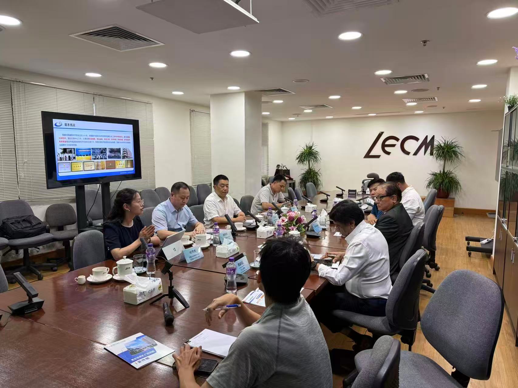 1790737515524284.jpg 重慶地質礦產研究院.jpg